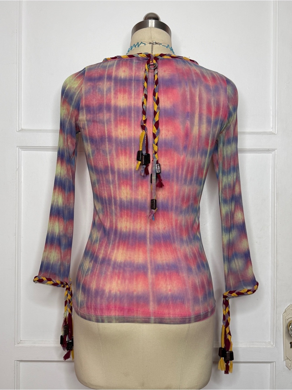 Save the Queen pink rose mesh top - Picture 4 of 5